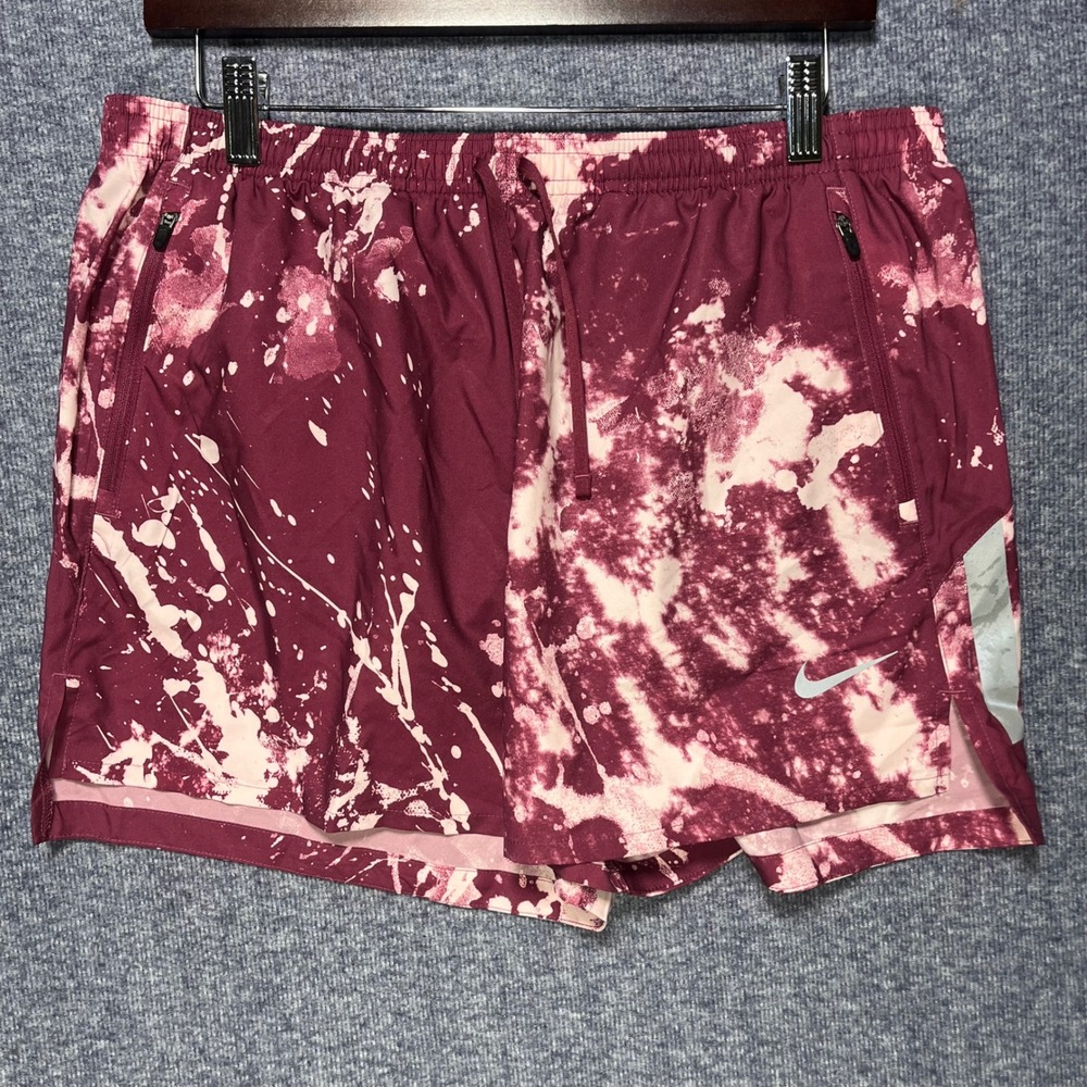 Nike Mens Dri-FIT Run Division 4" Running Shorts Burgundy Pink Splash Large